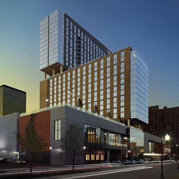 Omni Louisville Hotel、ルイスビルのホテル
