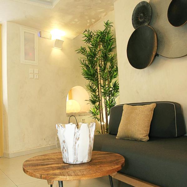 Esperia Luxury Suites