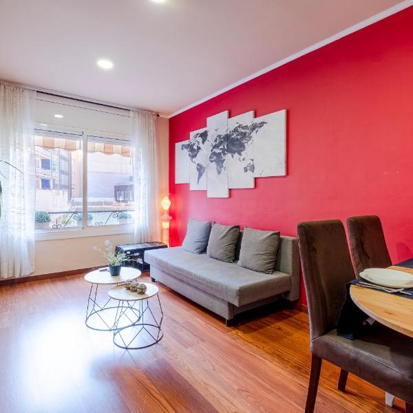 Three Bedroom Apartment in Sants