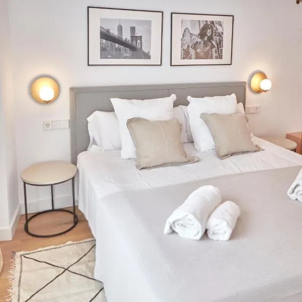 Apartamentos La Bola Suite, хотел в Ронда