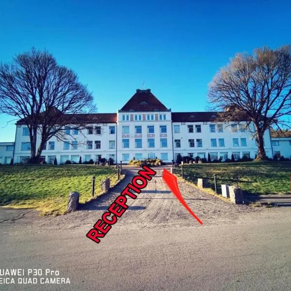 Liahof, hotel u gradu Ulared