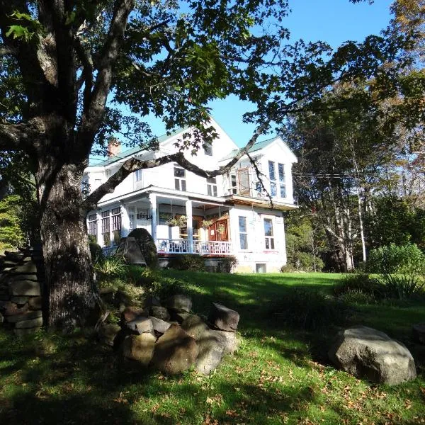 Chamcook Forest Lodge Bed & Breakfast، فندق في سانت أندروز