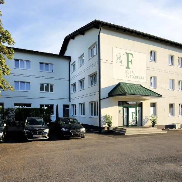 F Hotel 24h Check-In、Hörschingのホテル