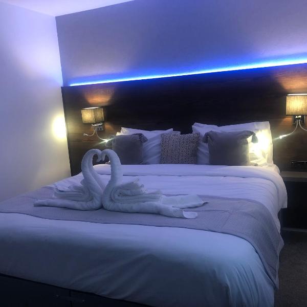 Duplex Serviced Apartment Near L& D Hosptail and M1 J11