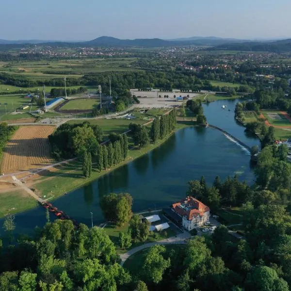 Boutique Hotel Korana Srakovcic,位于卡尔洛瓦茨的酒店