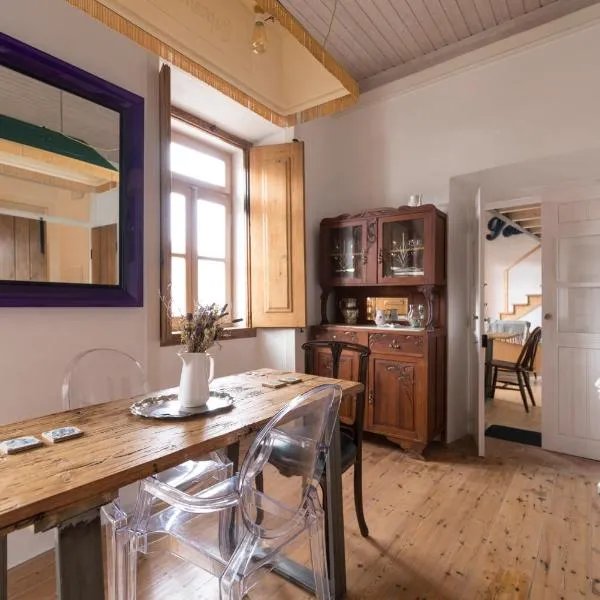 Bohemian Antique Guesthouse, Hotel in Odeceixe