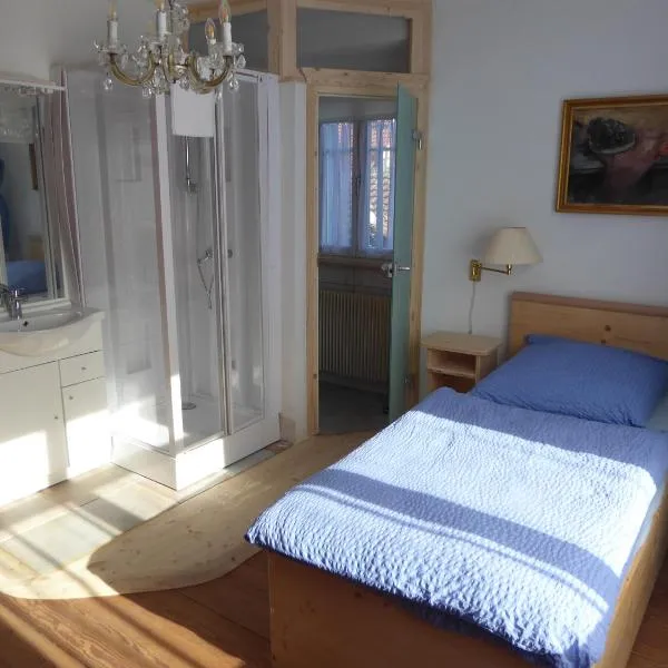 Pension Zur Rose, hotel in Weil am Rhein