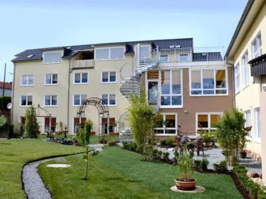 Landhotel Saar-Mosel, hotel di Tünsdorf