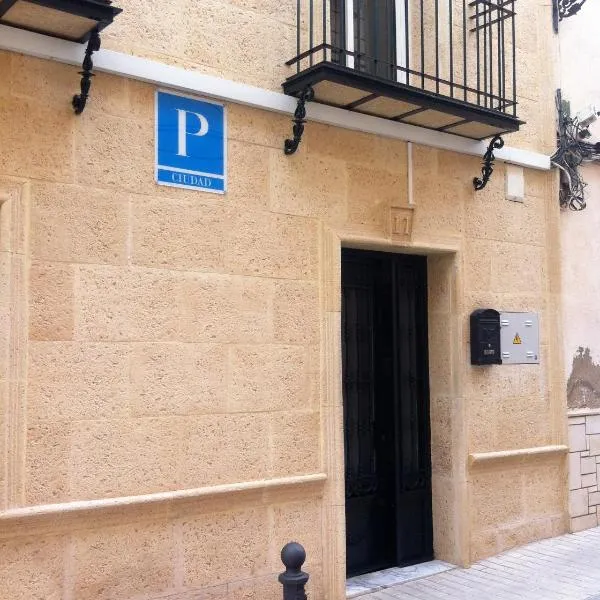 Pensión Ruiz, hôtel à Linares