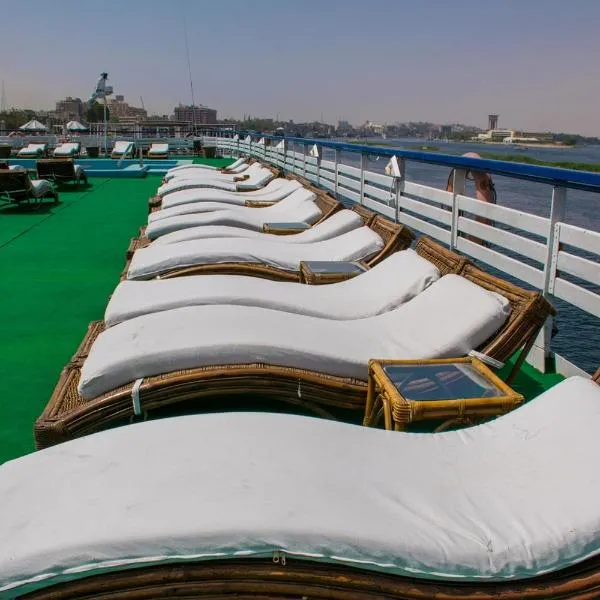 GTS Nile Cruise Luxor Aswan every monday from Luxor friday from Aswan, hôtel à Louxor