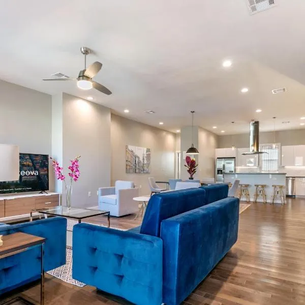 New Construction Elegant Villas, hotel in New Orleans