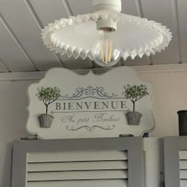 Guest House Provencal, hotel v destinaci Vitrolles