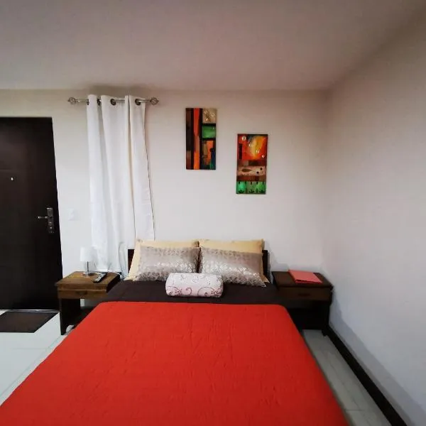 CASA GERANIOS STUDIO #3, hotel in Monteverde Costa Rica
