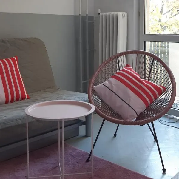 Lovely Madly Apartment – hotel w Krakowie