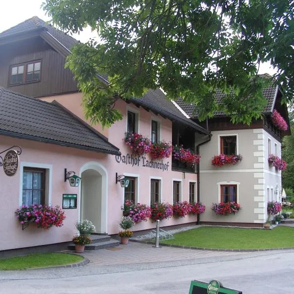 Landhotel Lacknerhof, hotel v Mariapfarru