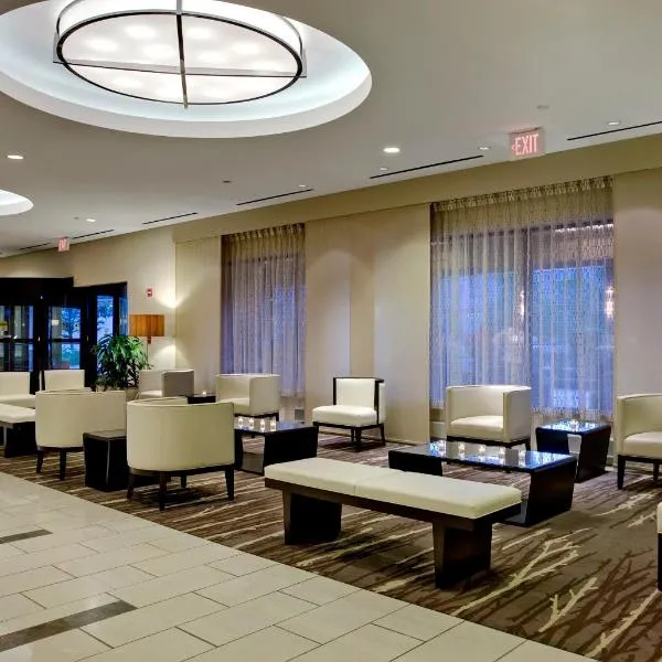 Crowne Plaza Chicago Ohare Hotel & Conf Ctr by IHG, hotel v mestu Rosemont