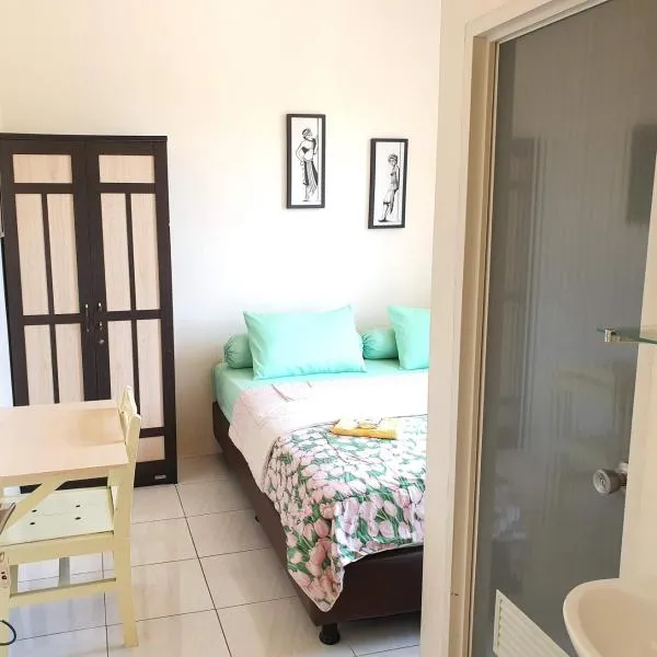 Delta Inn Bogor Syariah for Indonesian Only, hotel v destinaci Bogor