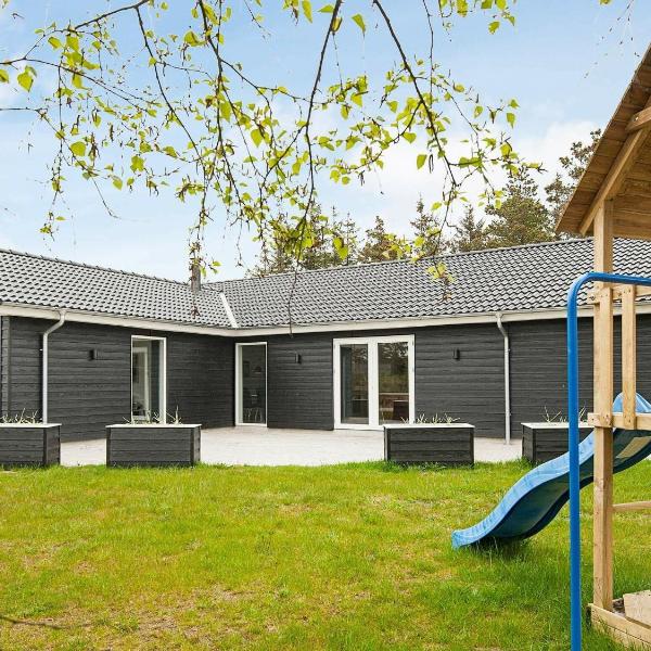 8 person holiday home in Bl vand