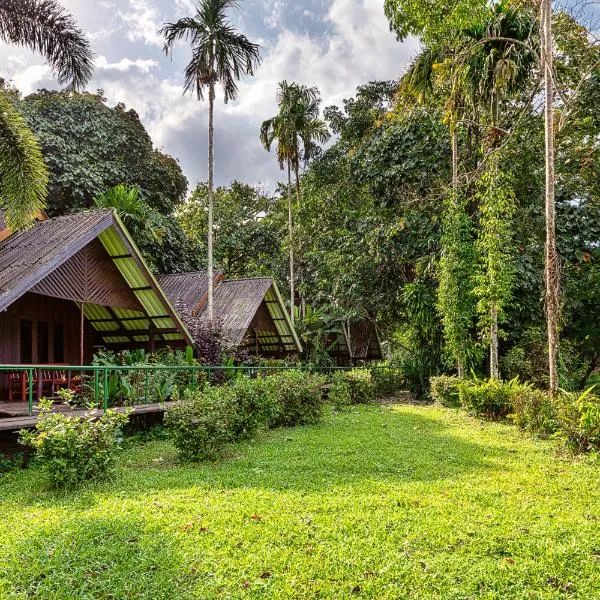 Khao Sok Riverside Cottages, hotel in Khao Sok