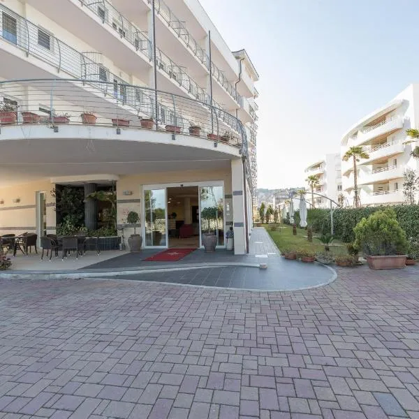 Hotel La Ninfea, hotel v destinaci Montesilvano