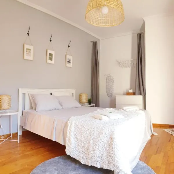 Cozy 3 Bedroom Apartment、ケルキニのホテル