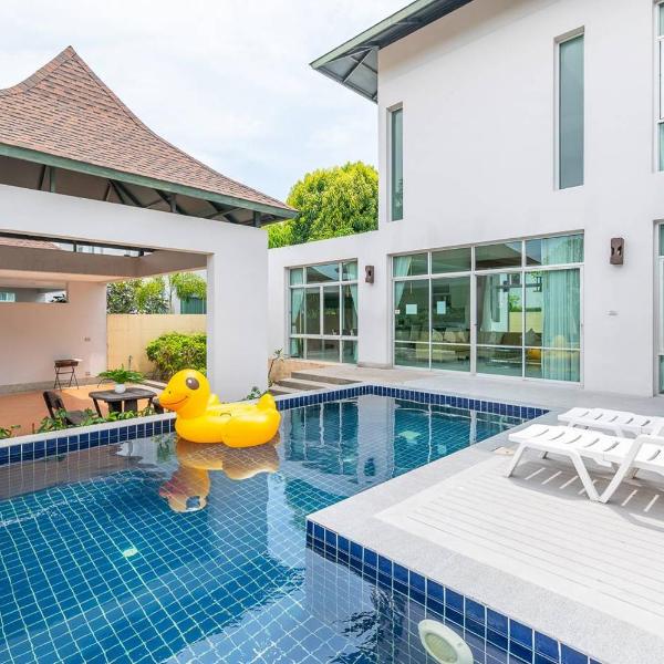 AnB-Glass House pool villa-3BR close to Jomtien beach