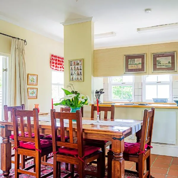 56B Gowrie Village, Hotel in Nottingham Road