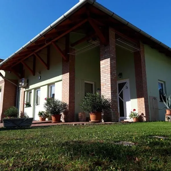 Katica Vendégház, ξενοδοχείο σε Békéscsaba