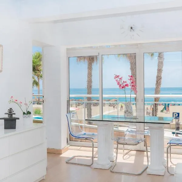 Apartamento Lujo frente al Mar Centro de Malaga, Hotel in Málaga