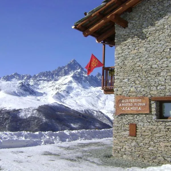 Agriturismo A Nostro Mizoun, hotel en Ostana