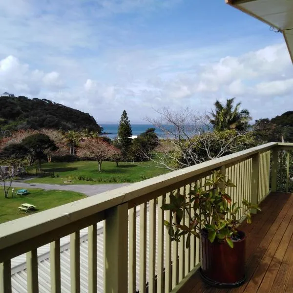 Whatuwhiwhi TOP 10 Holiday Park, hotel in Tokerau Beach