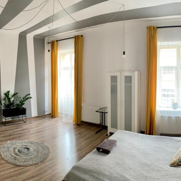Apartament Równa 12