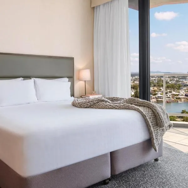 Oaks Gold Coast Hotel, хотел в Гоулд Коуст