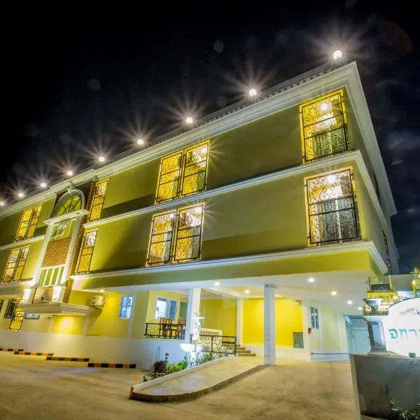 จุฑาแมนชั่น, hotel v destinaci Uttaradit