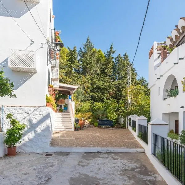 Hostal El Escudo de Mijas, hotel in Mijas