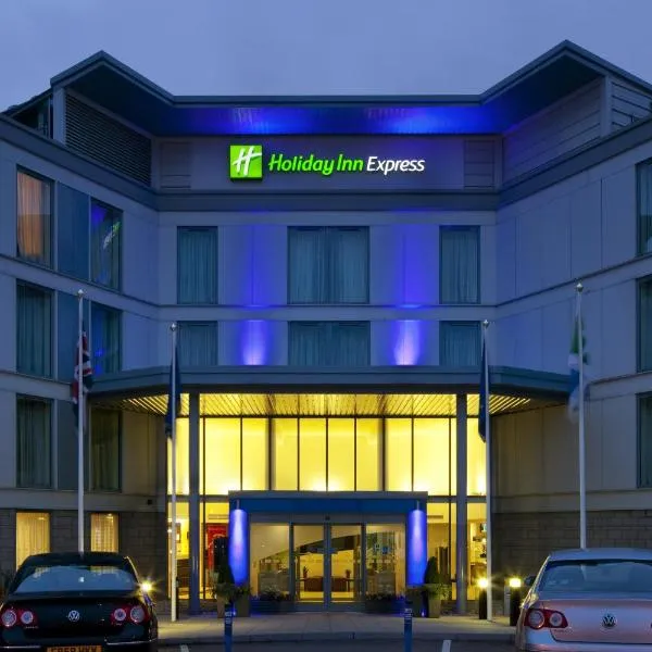 Holiday Inn Express London Stansted Airport by IHG, hôtel à Stansted Mountfitchet
