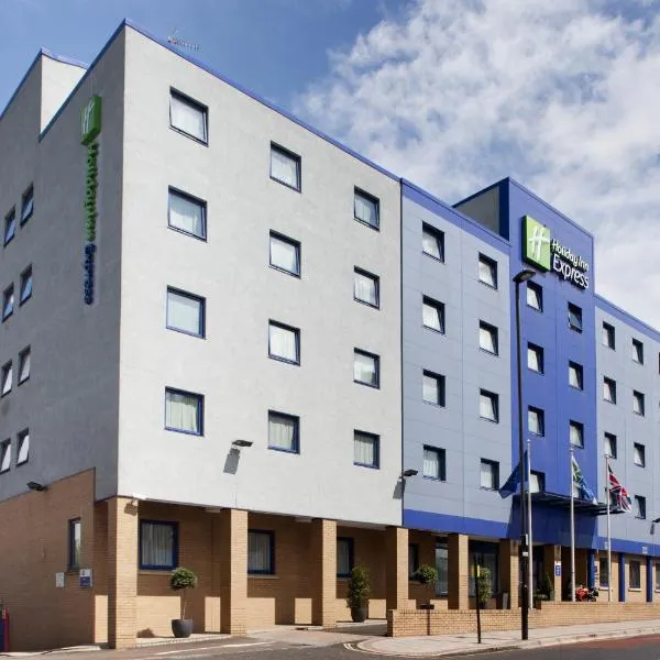 Holiday Inn Express Park Royal by IHG, hotel in London