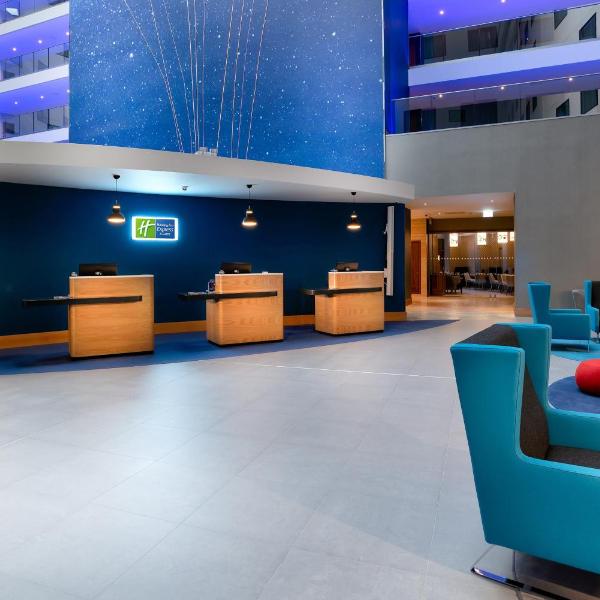 Holiday Inn Express - London Heathrow T4, an IHG Hotel