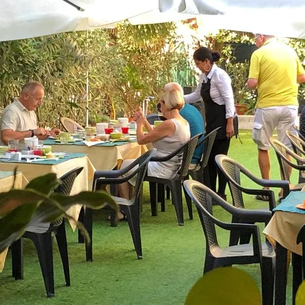 Villa Regina, hôtel à Riva del Garda