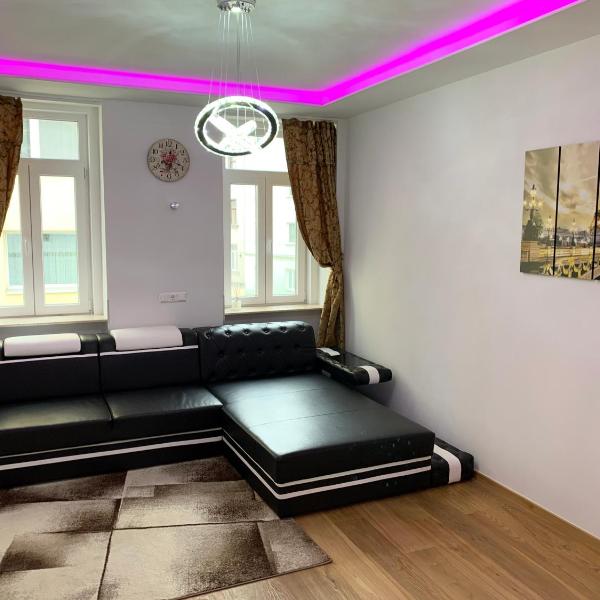 Colony Apartments, Vienna
