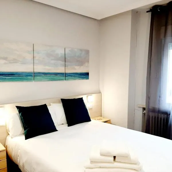 Hostal Lucia by gaiarooms, hotel i Salamanca