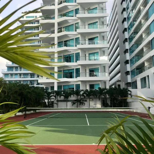 Lujoso Apartamento Sector Morros Vista al Mar, hotel u gradu Kartahena de Indijas