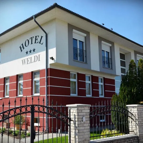 Hotel Weldi, ξενοδοχείο στο Γκιόρ