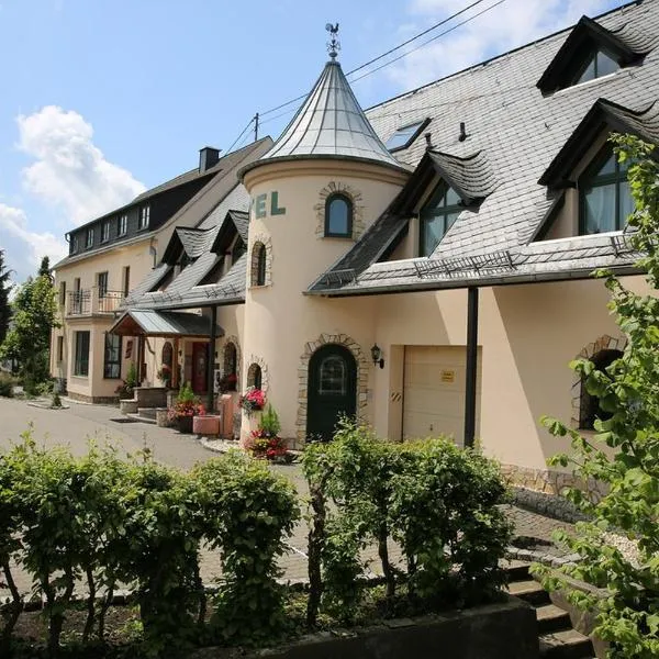 Landhotel Villa Moritz garni, hôtel à Oberahr