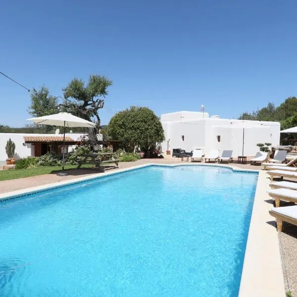 Can Caseres, hotel in Santa Eularia des Riu