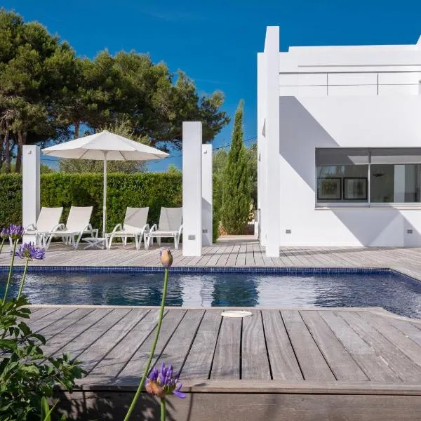 Villa Xipell 9, hotel in Cala Santandria