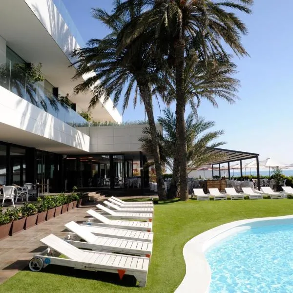 Playa Grande by Tropical - Adults Only, מלון בגאבה