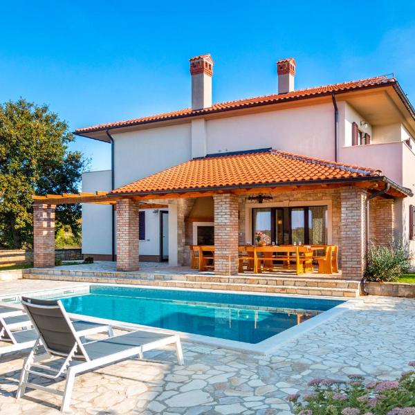 Stunning Home In Krmed With House A Panoramic View