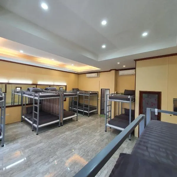 We Hostel Khaolak, hotel in Khao Lak