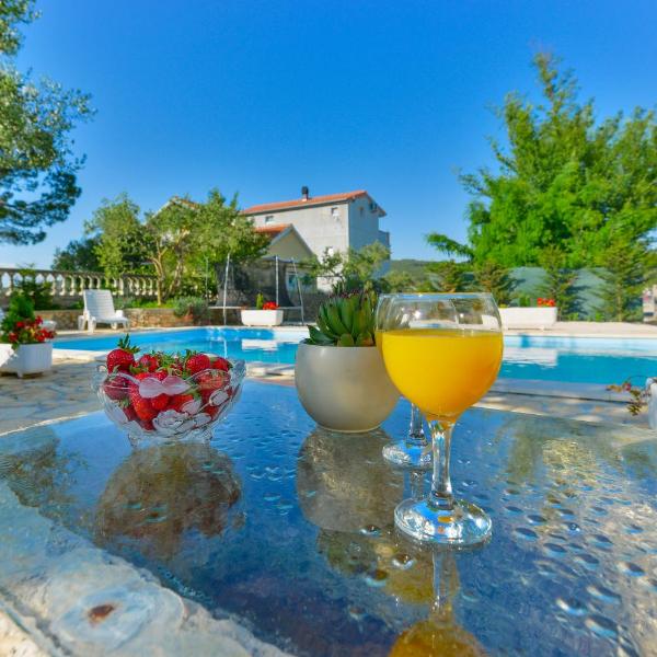 Wonderful villa Bibinje with private pool, jacuzzi and sauna near the beach